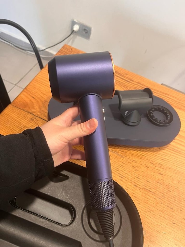Dyson supersonic 5 başlıklı metal stand hediye - 5