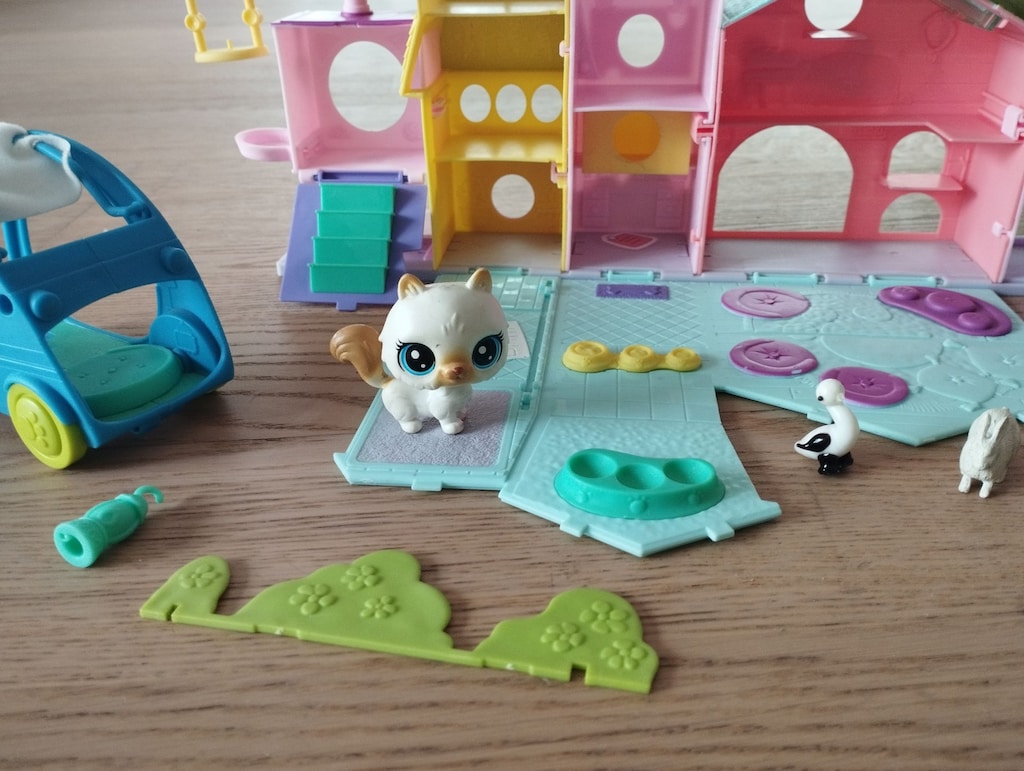 Miniş Apartmanı + Fotoğraf stüdyosu + Arabası - 4