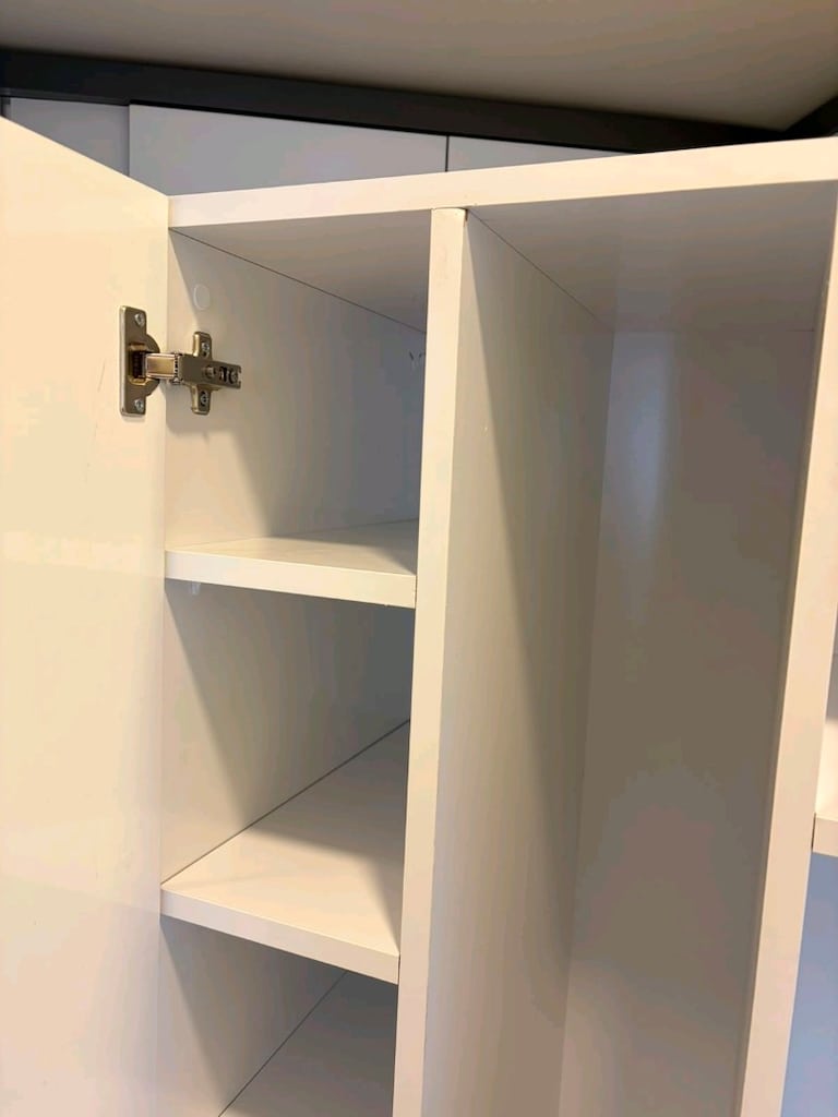 Banyo deterjan ütü süpürge temizlik dolabı. Beyaz dolap mutfak - 3