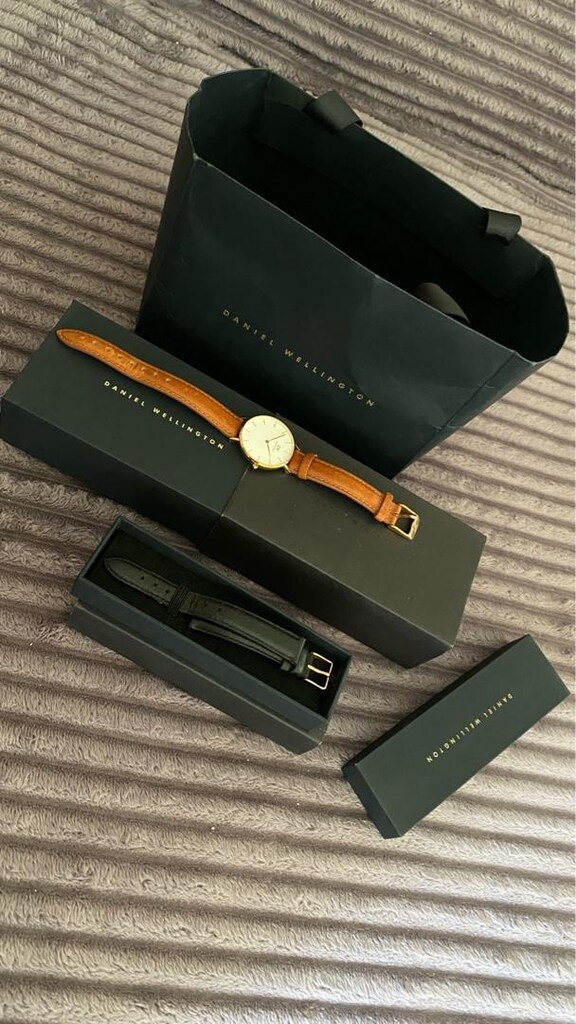 Daniel Wellington saat - 3