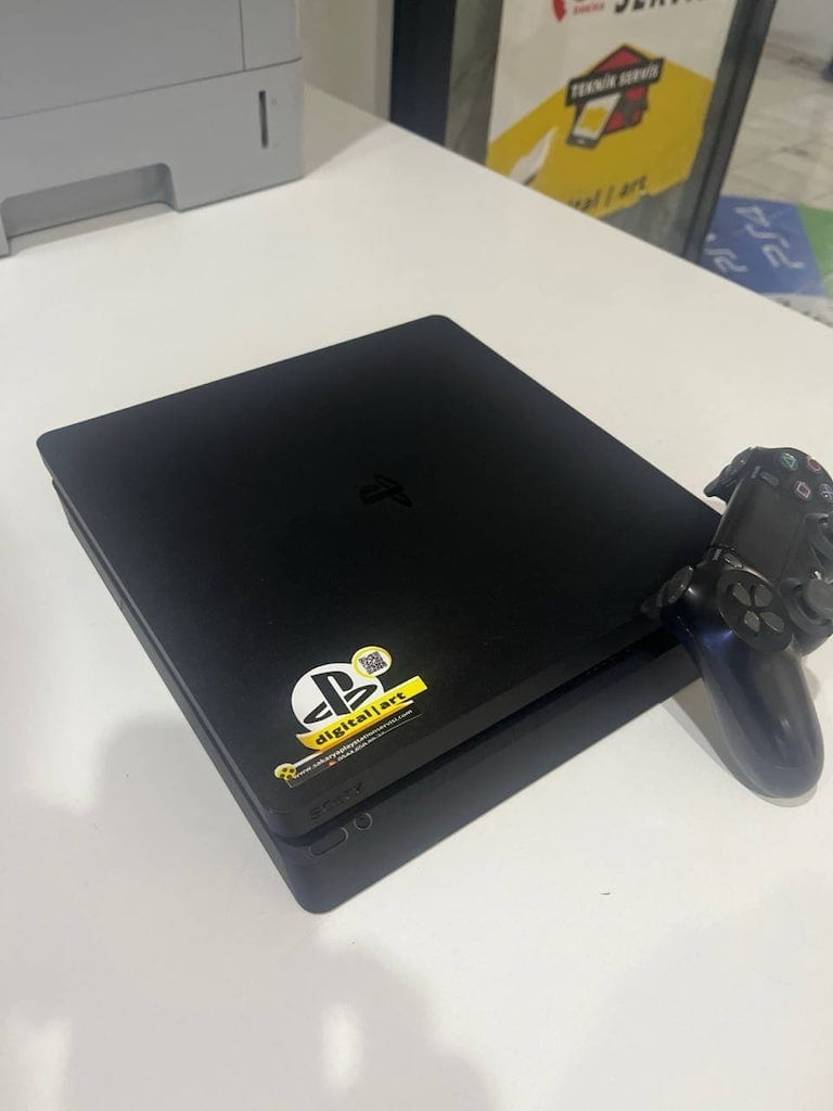Garantili Ps4 Slim SIFIR GİBİ T·ertemiz DIGITAL ART · Konsol Mağazası - 3