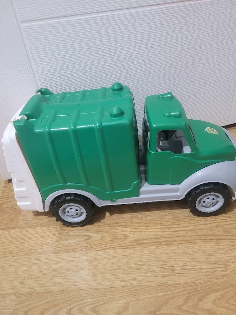 40 cm civarı boyu çöp arabası tekerleği sağlam görüldüğü gbi - 4