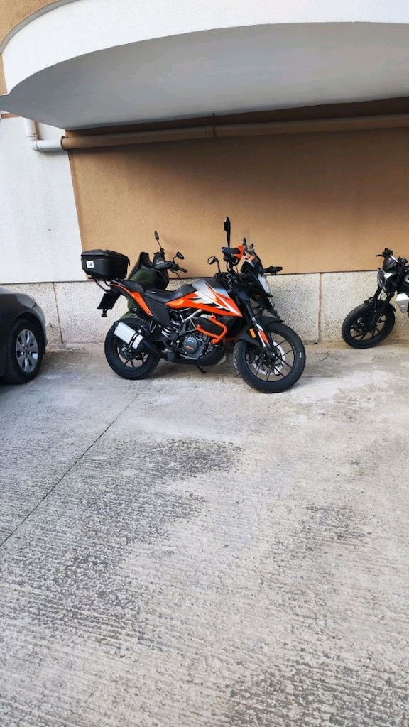 9000 km 2024 hatasız 250 Adv - 2