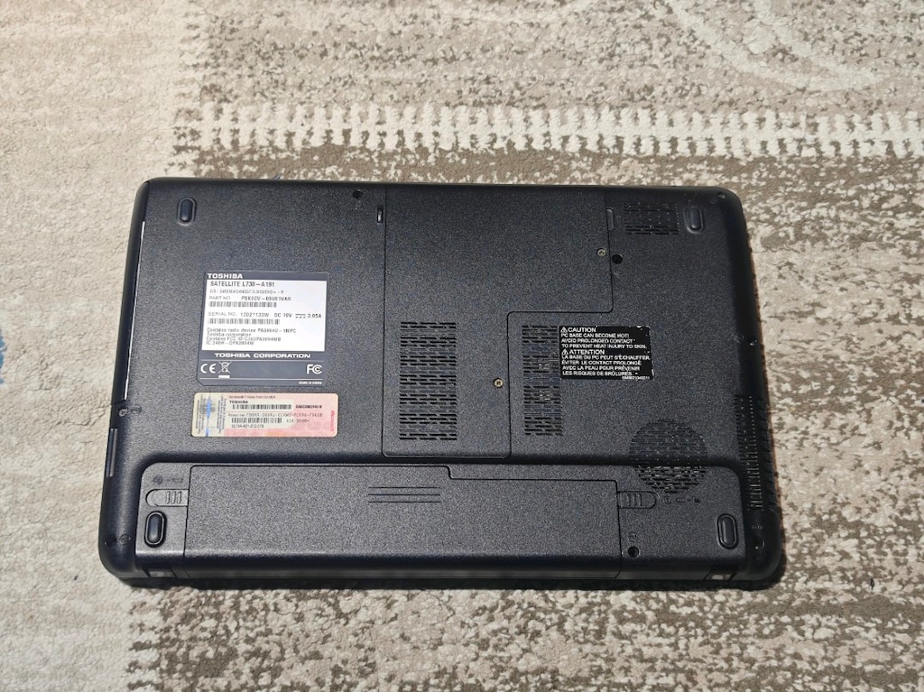 Toshiba Satellite L730 Laptop intel i5 - 9