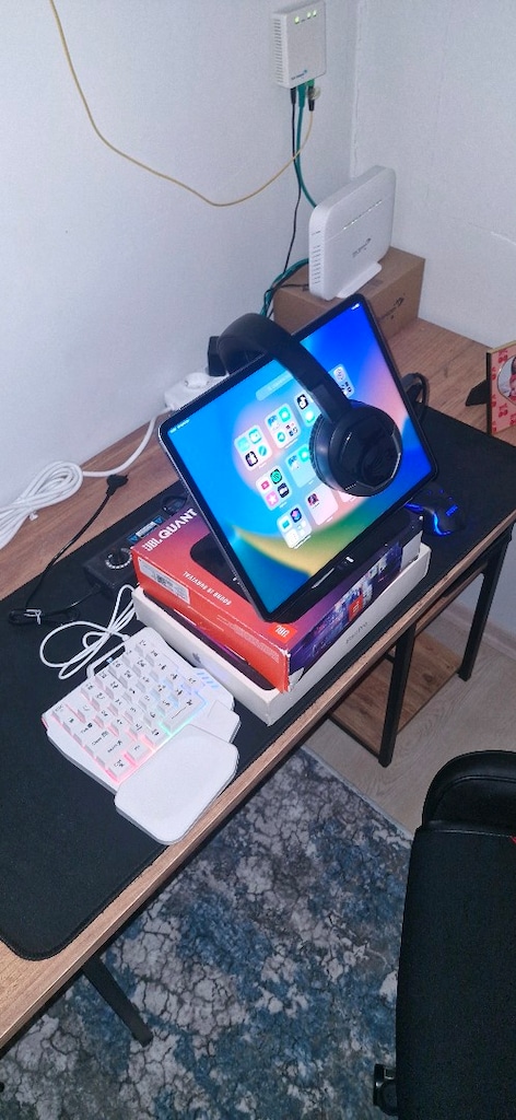iPad Pro 6. Nesil 12.9" 128 GB - 5