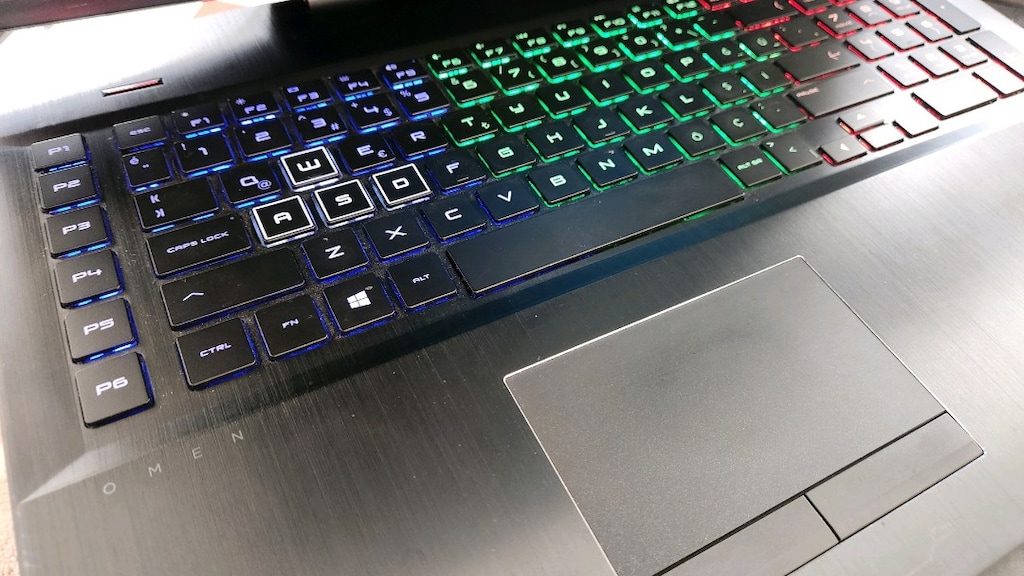 17.3" HP OMEN GAMİNG LAPTOP - 12