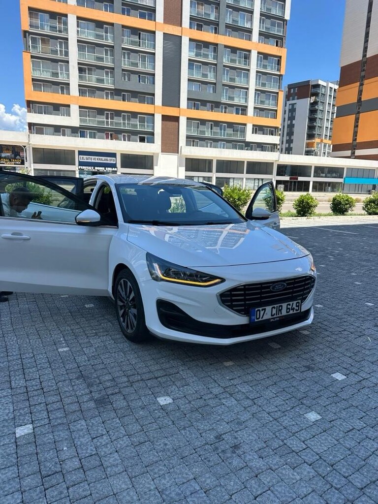 Ford Focus 2024 model 1.5 eco blue - 3