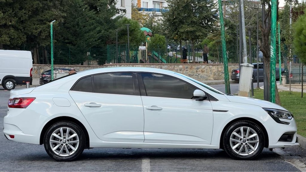 TEMİZ MEGAN DİZEL OTOMATİK 105 KM TOUCH - 5