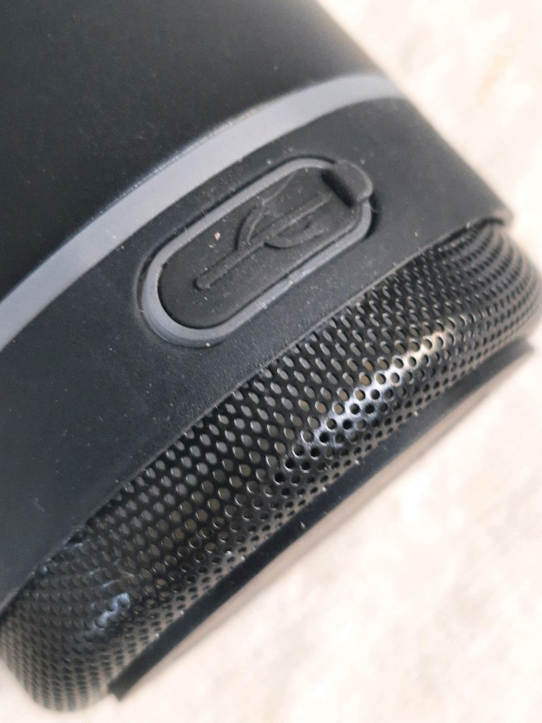 ÇELİK TERMOS BLUETOOTH'LU MÜZİK ÇALARLI - 6