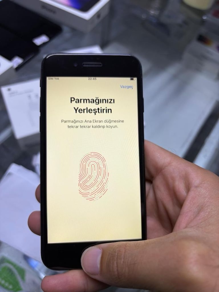 MÜHENDİSCELL’DEN İPHONE SE 3.NESİL İOS 18 PİL%98 KUTU FATURALI - 2