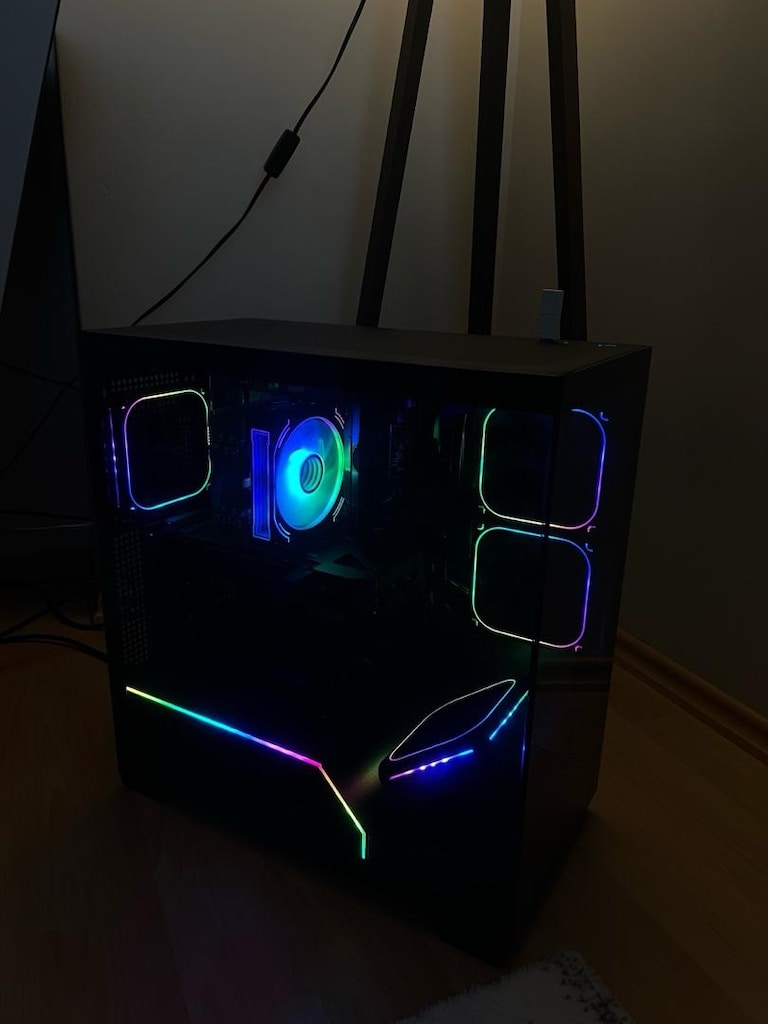 RTX 5070 | Ultra 5 250KF | 32 GB DDR5 | 240 Hz Monitör | Full Set - 2
