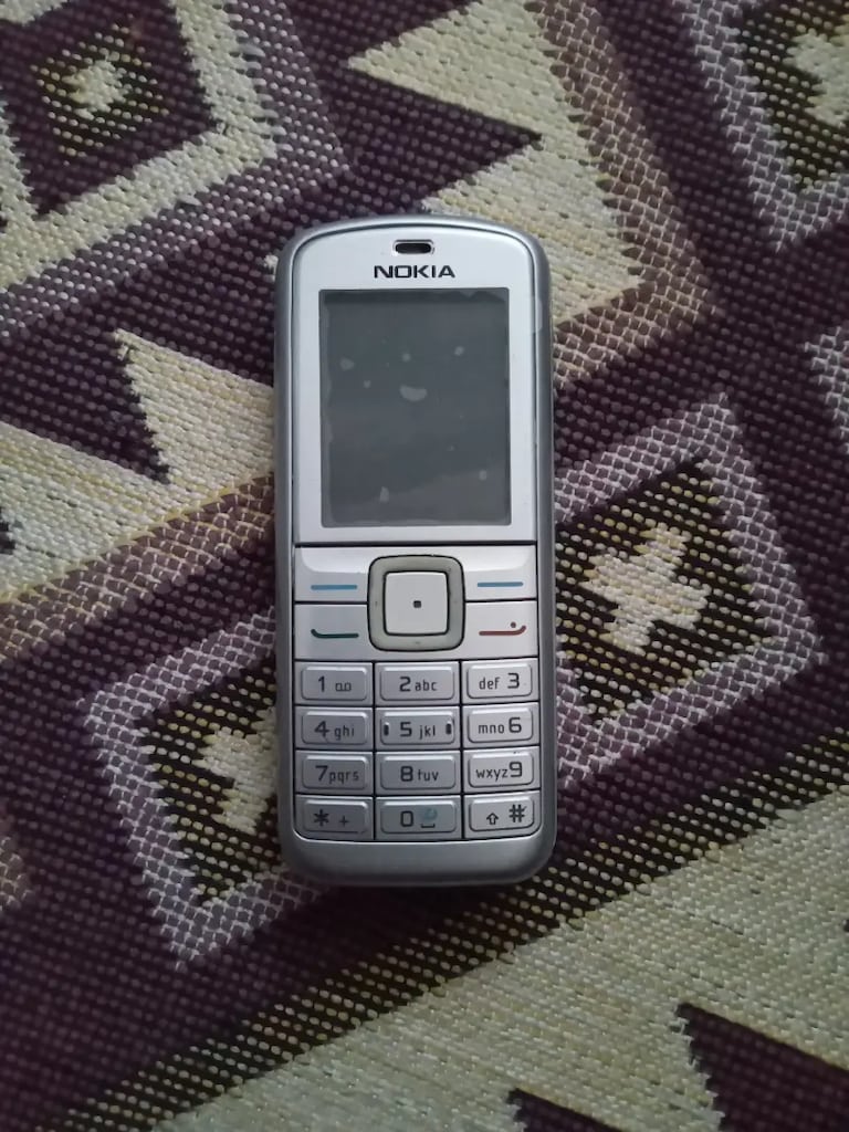 Nokia 6070 Débloqué Comme Neuf - Garantie 12 Mois - Téléphone Portable Classique - 4 Mo Mémoire