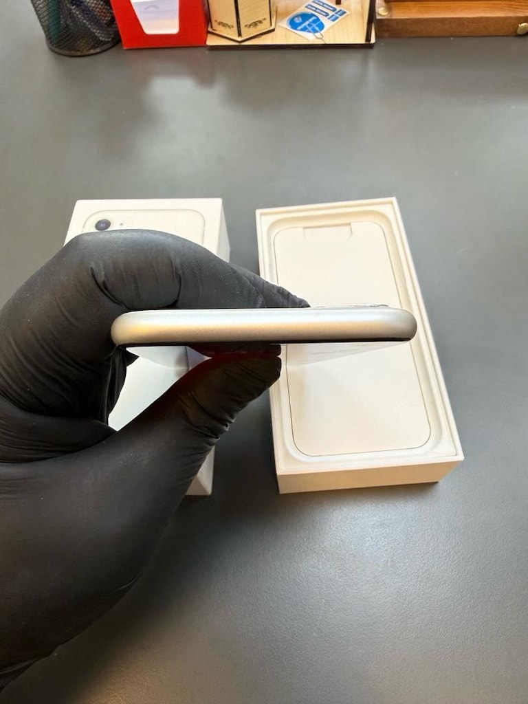 İPHONE 11 64 GB YURT İÇİ - 4