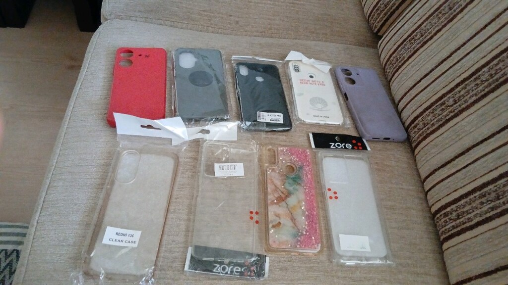 CEP TELEFON. KILIFLARI. HEPSI 9 TANE. SIFIR - 2
