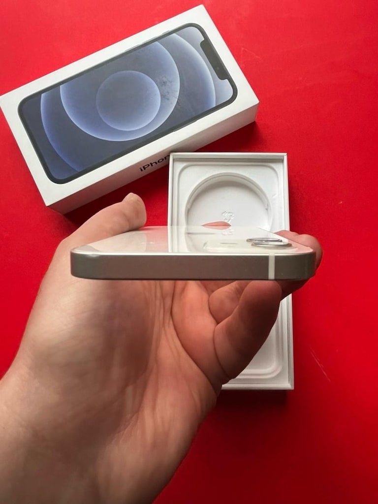 Iphone 12 - 6