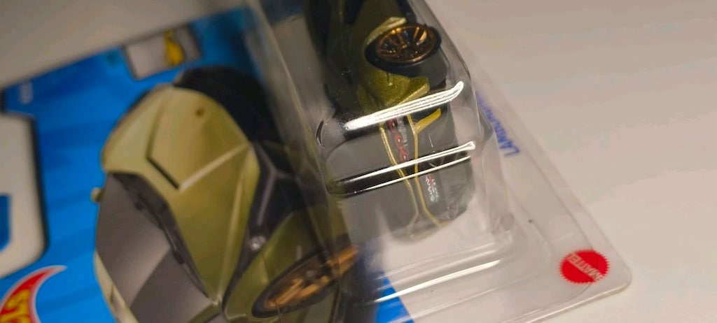 Hot Wheels Lamborghini Sián FKP 37 - 4