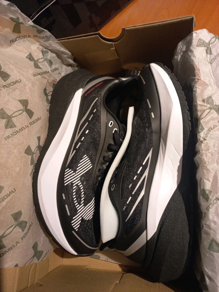 Under Armour velociti distance - 6