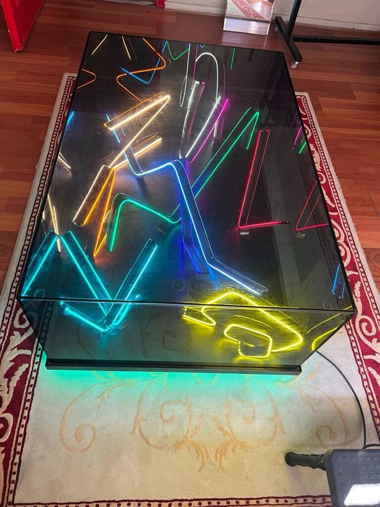 Özel Tasarım Neon LED Aynalı Orta Sehpa | Şık & ışıklı masa - 3