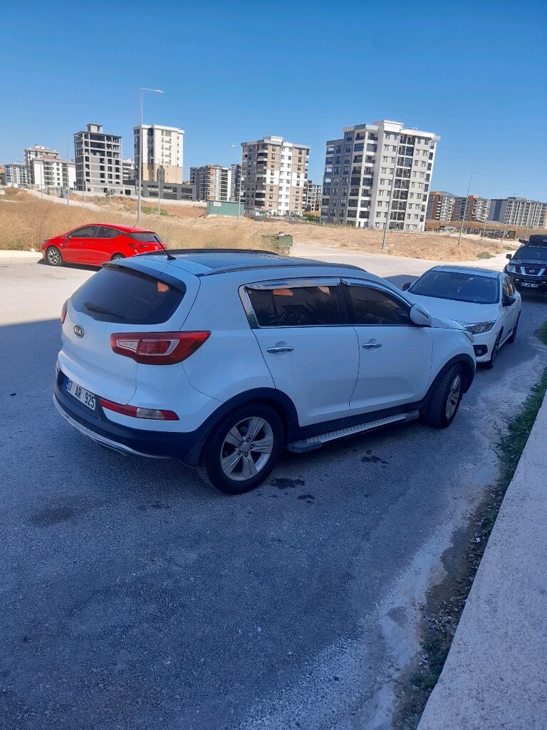 Temiz bakımlı kia sportage - 4