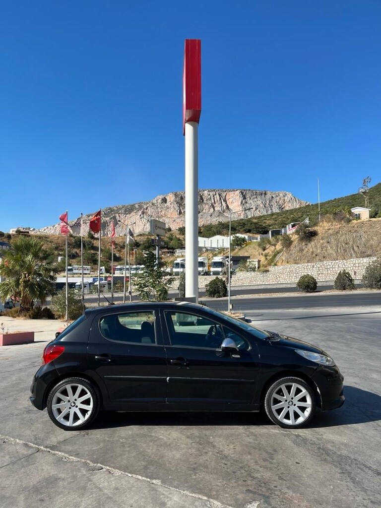 PEUGEOT 207 - 2