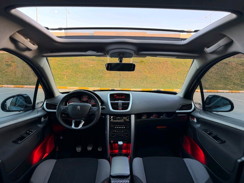 Peugeot 207 1.6 Cam Tavanlı - 6
