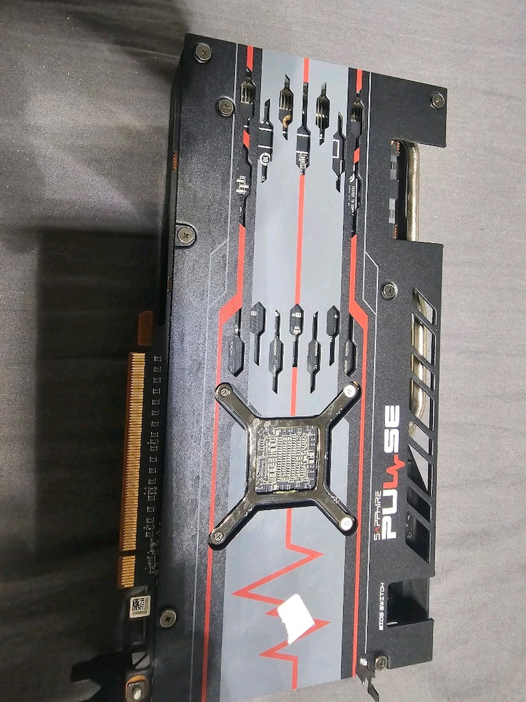 SAPPHIRE PULSE RX 5700 XT 8GB GDDR6 - 2