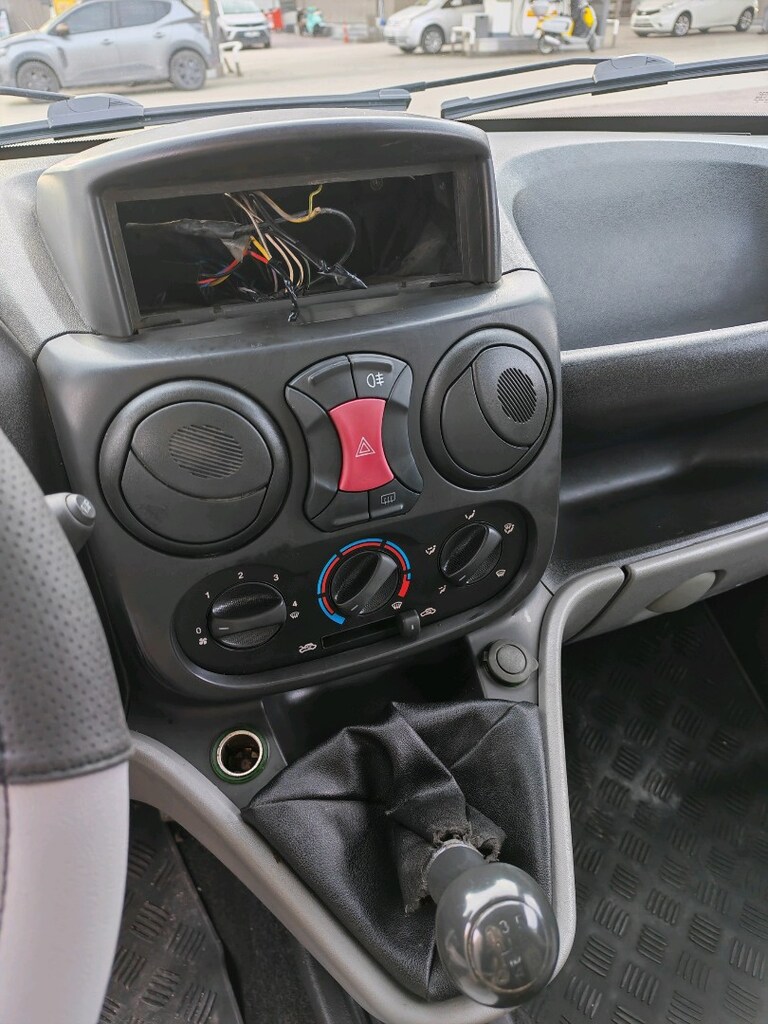 PASTA CİLALI/250 BİNDE/2009 MODEL DOBLO MAXİ - 14