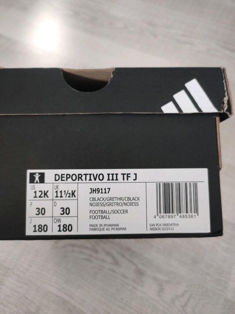 Adidas 30 no. çocuk halı saha ayakkabısı - 6