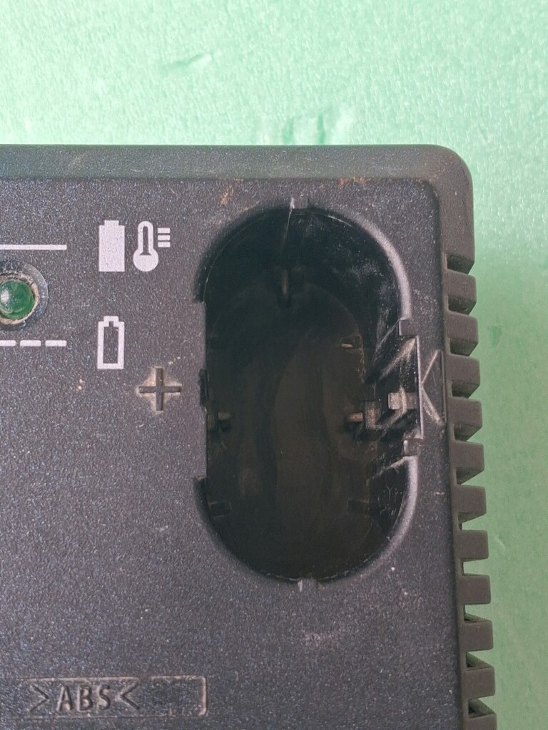 BOSCH SARJ CİHAZI - 8
