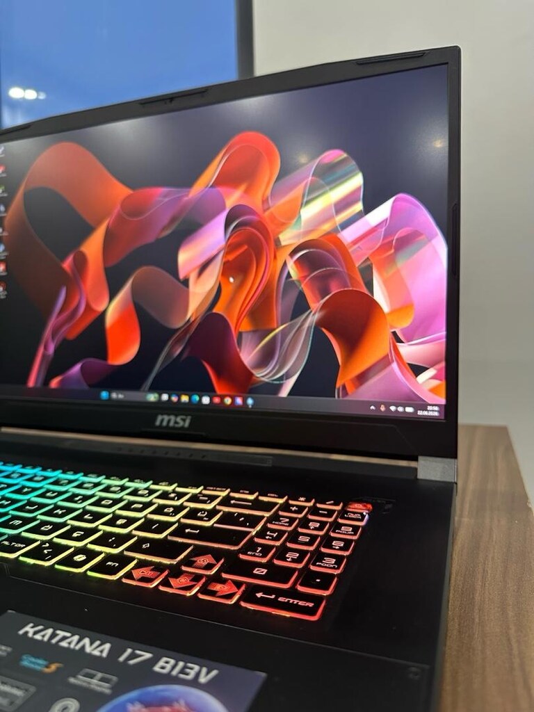 MSI Katana17 B13V 4050 512 SSD 16GB RAM - 7