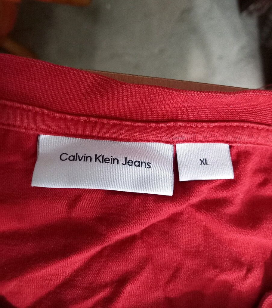 Calvin Klein T-Shirt - 8