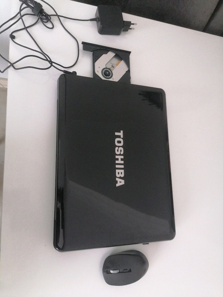Toshıba Satellite Leptop - 6