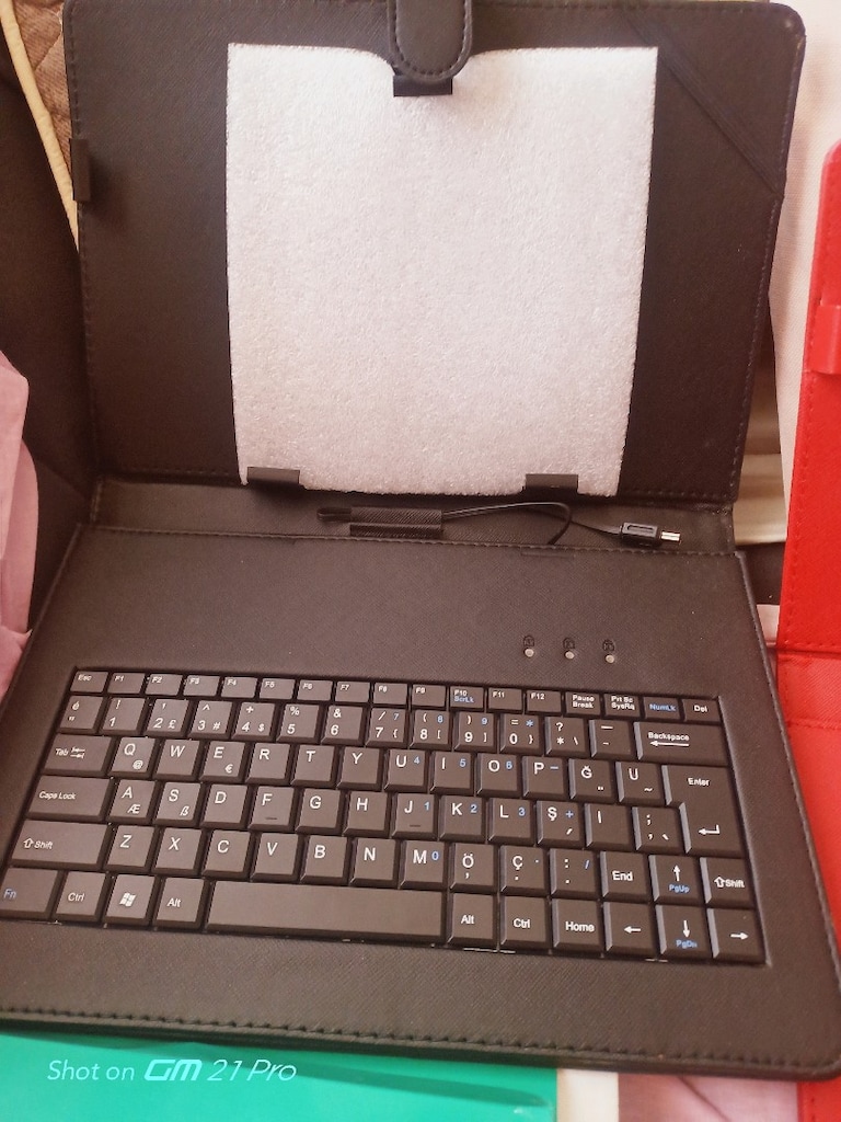 Everest KB-TAB10 7/8/9/ 10"inç klavyeli tablet kılıfı - 6