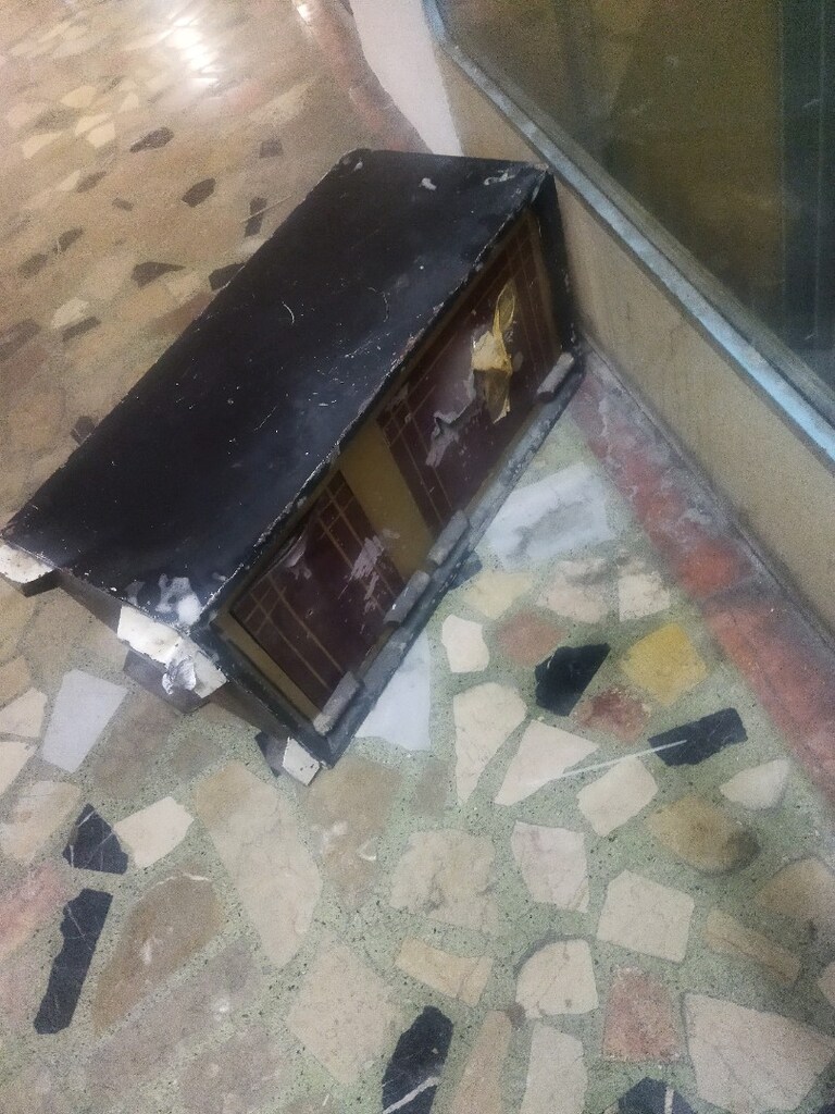 çelik kasa,kapak hasarlı - 3