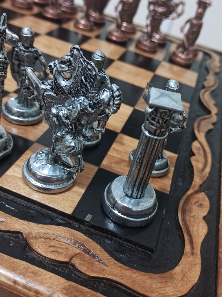 Ceviz ağacı, el oyma satranç kutusu, Roma Medeniyeti Motifli taşlar - 8