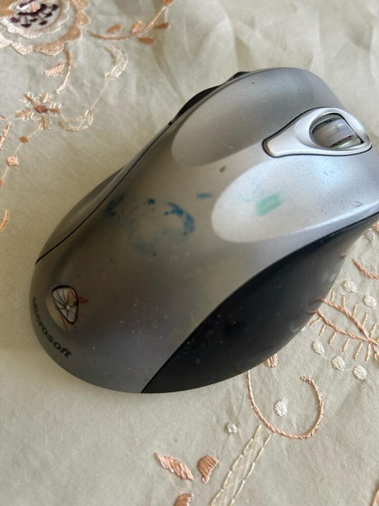 Microsoft Wireless Laser Keyboard 6000 v2.0+Microsoft Laser Mouse 6000 - 7