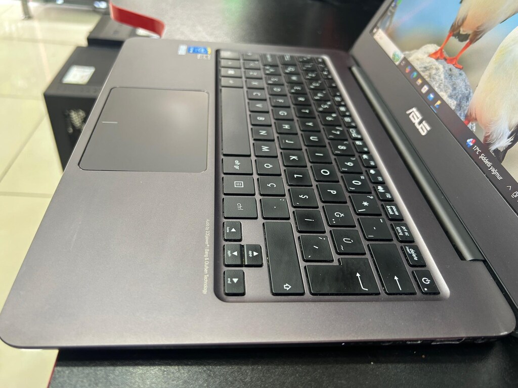 Asus Zenbook UX305F Core M 256 SSD 4K Ekran Kredi Kartı Geçerli - 6