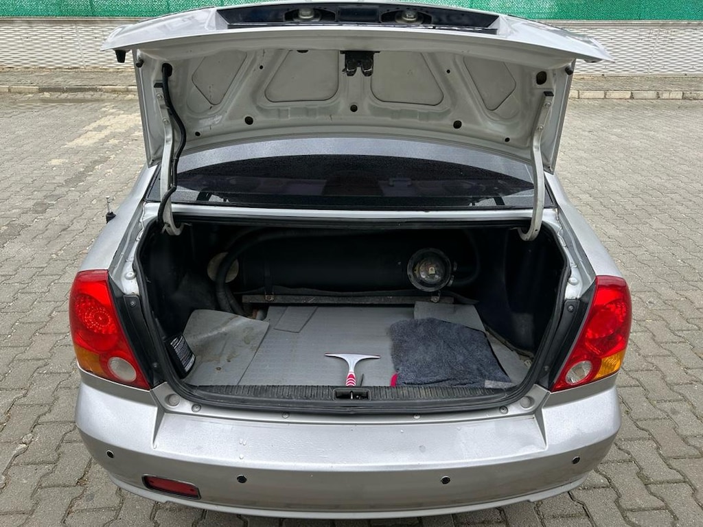 hyundai admire 1.3 12v - 8