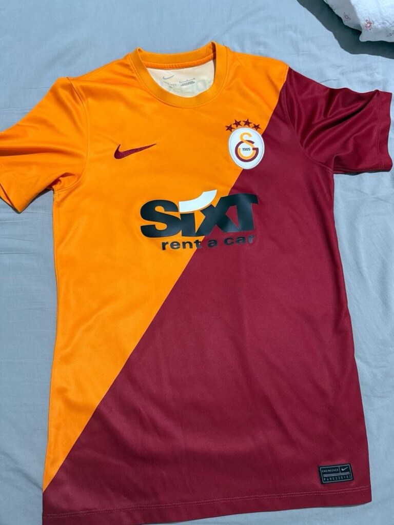 Galatasaray 21/22 sezonu forması Sacha boey Orjinal forma