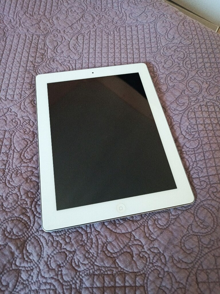 Apple taplet - 2