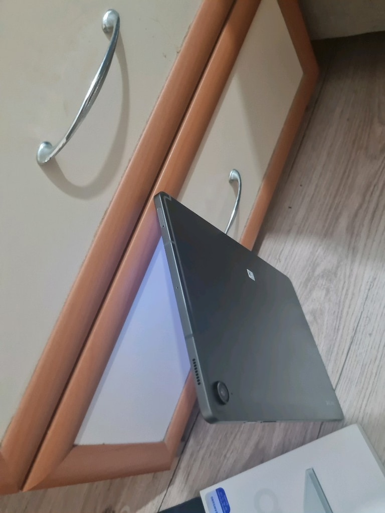SIFIRDAN FARKSIZ YURTİÇİ 128GB 6RAM 10.9İNÇ SAMSUNG S9FE - 10
