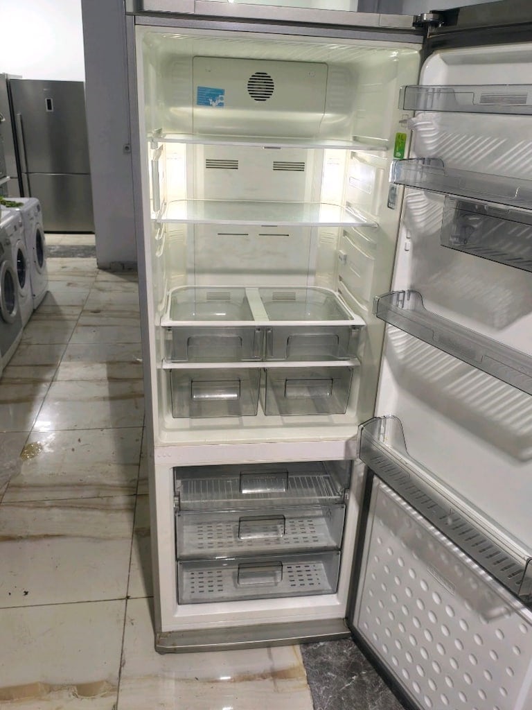 12.000 TL Etkin Arçelik inox 475 litre no frost yeni nesil çok temiz b - 4