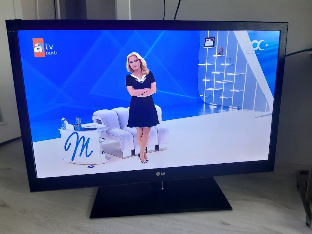 Lg 42 inç 106 ekran led tv - 3