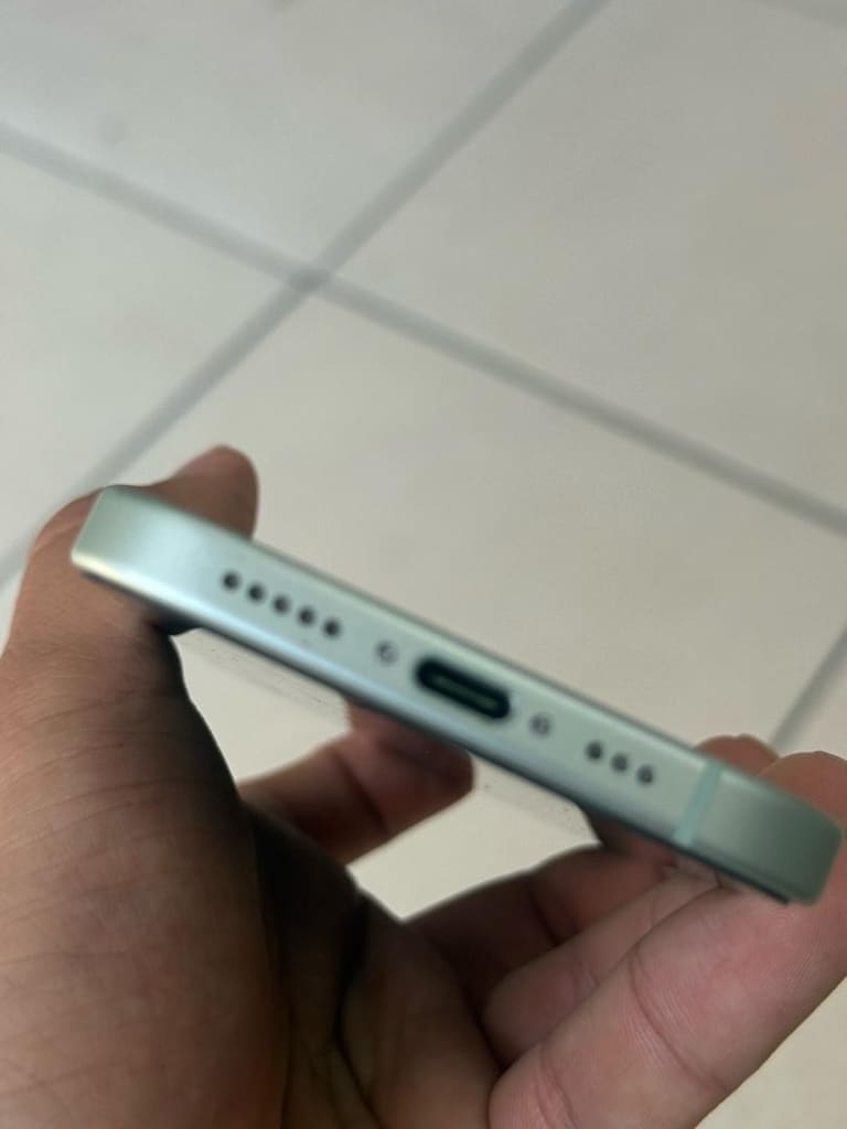 iPhone 15 Yd - 4