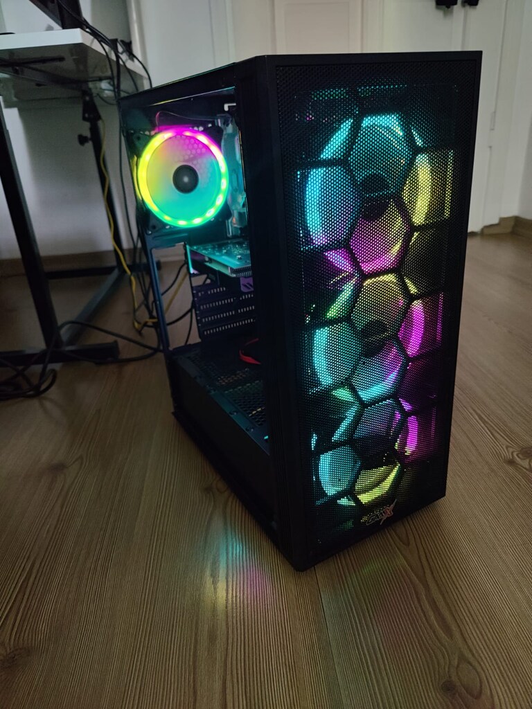 i3 İŞLEMCİ - 8GB RAM- GTX 650 EKRAN KARTI- 120 GB SSD - RGB KASA - 6