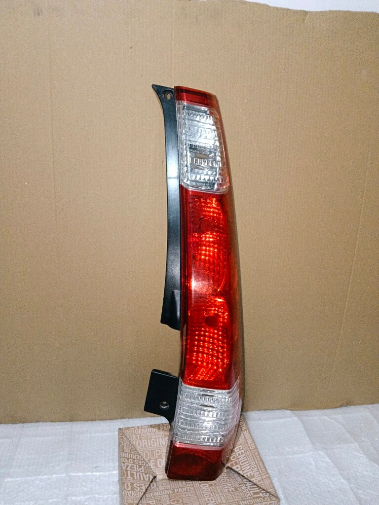 Honda crv 2005 2006 sağ arka stop orjinal sökme çok ufak bi çatlağı va - 11