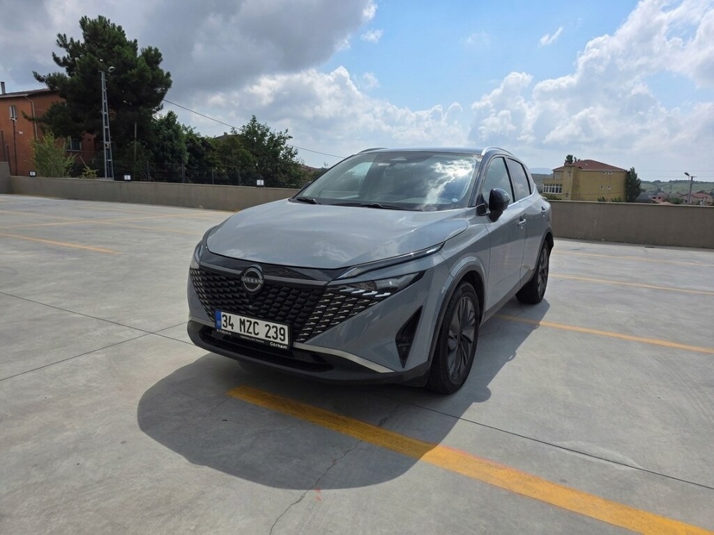 Nissan Qashqai 1.3 Dig-T SkyPack - 2