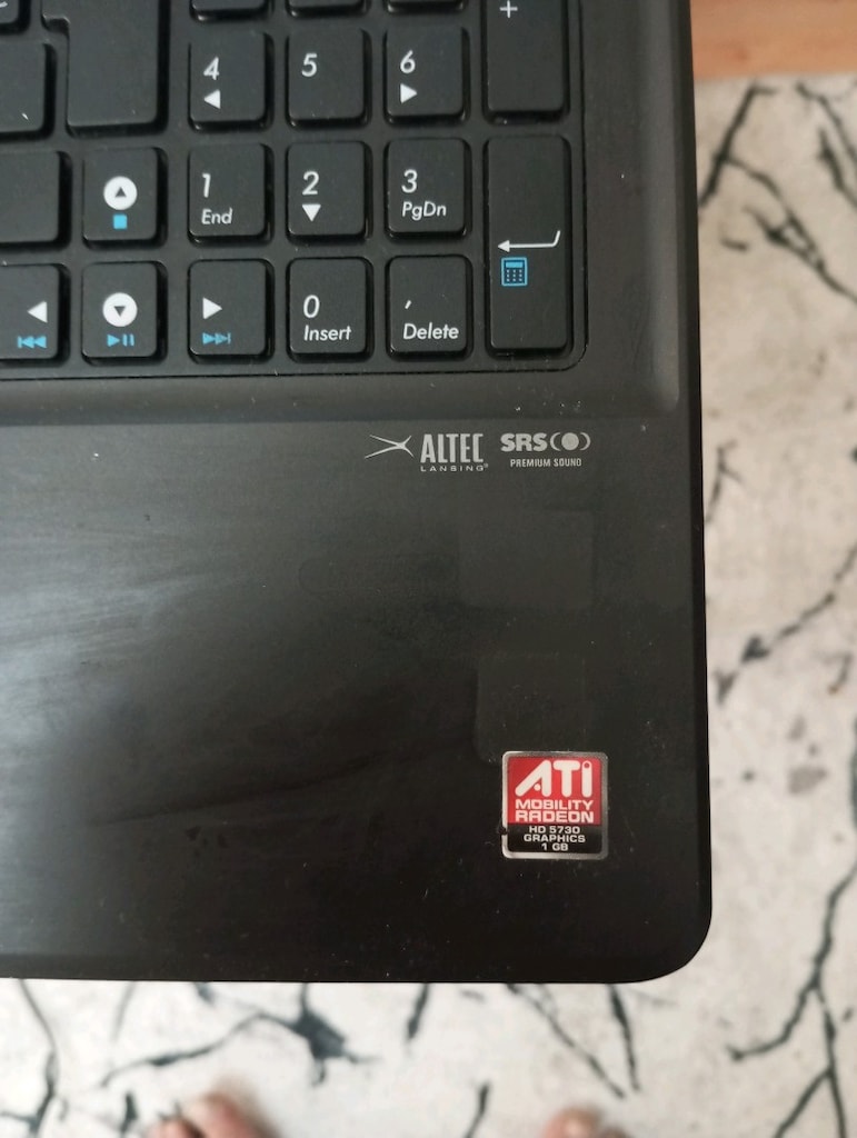 Asus i7 laptop - 5