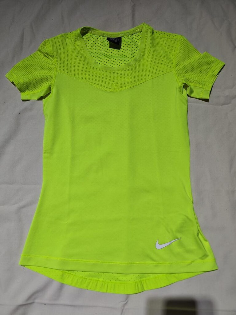 Nike Pro Hypercool T-shirt