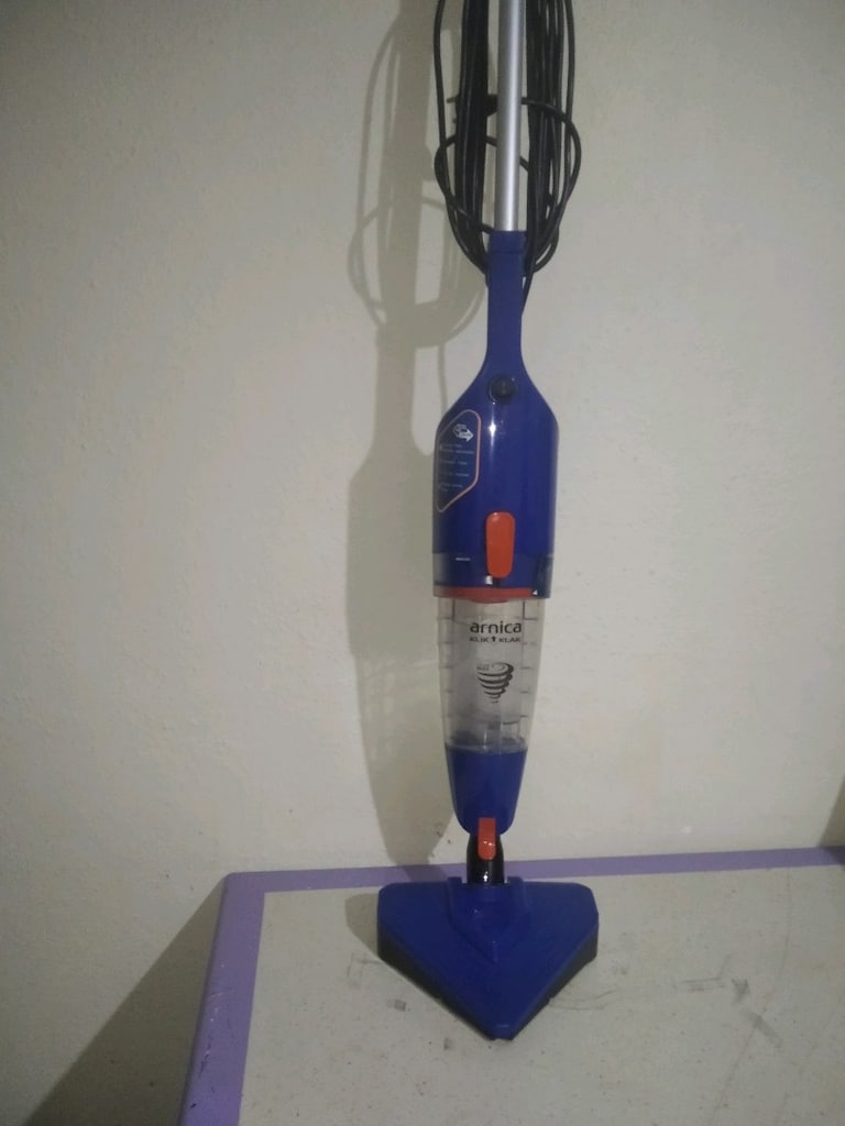 ELEKTRİKLİ DİK SÜPÜRGE ARNİCA MARKA - 3